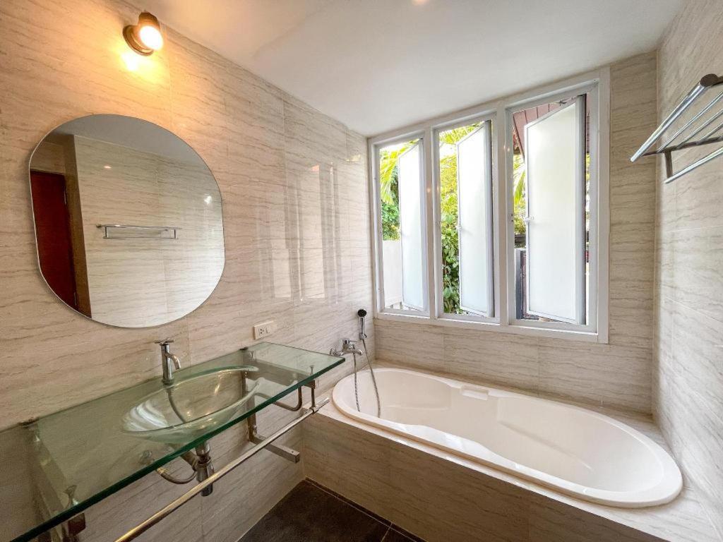 The Living Pool Hotel Koh Samui