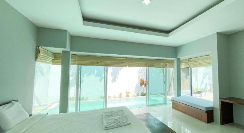 The Living Pool Koh Samui