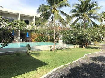 Hotel The Living Pool Koh Samui